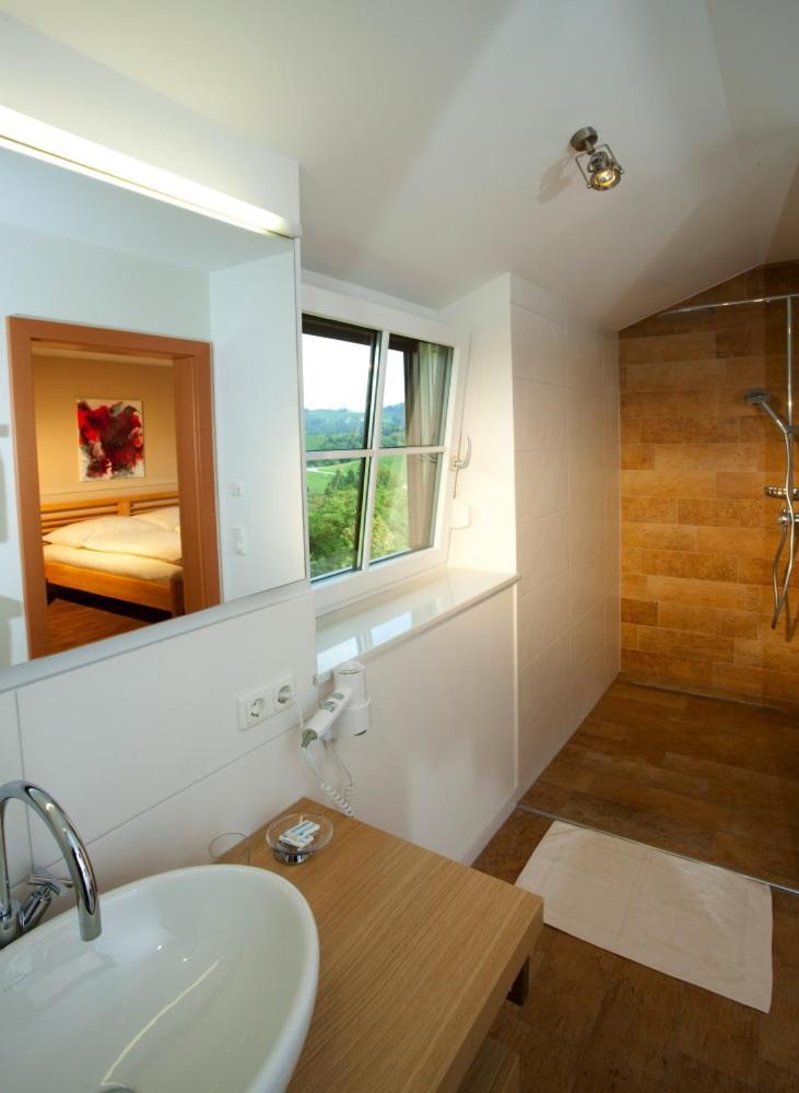 Weingut Winzerzimmer Toso Leutschach Exterior foto